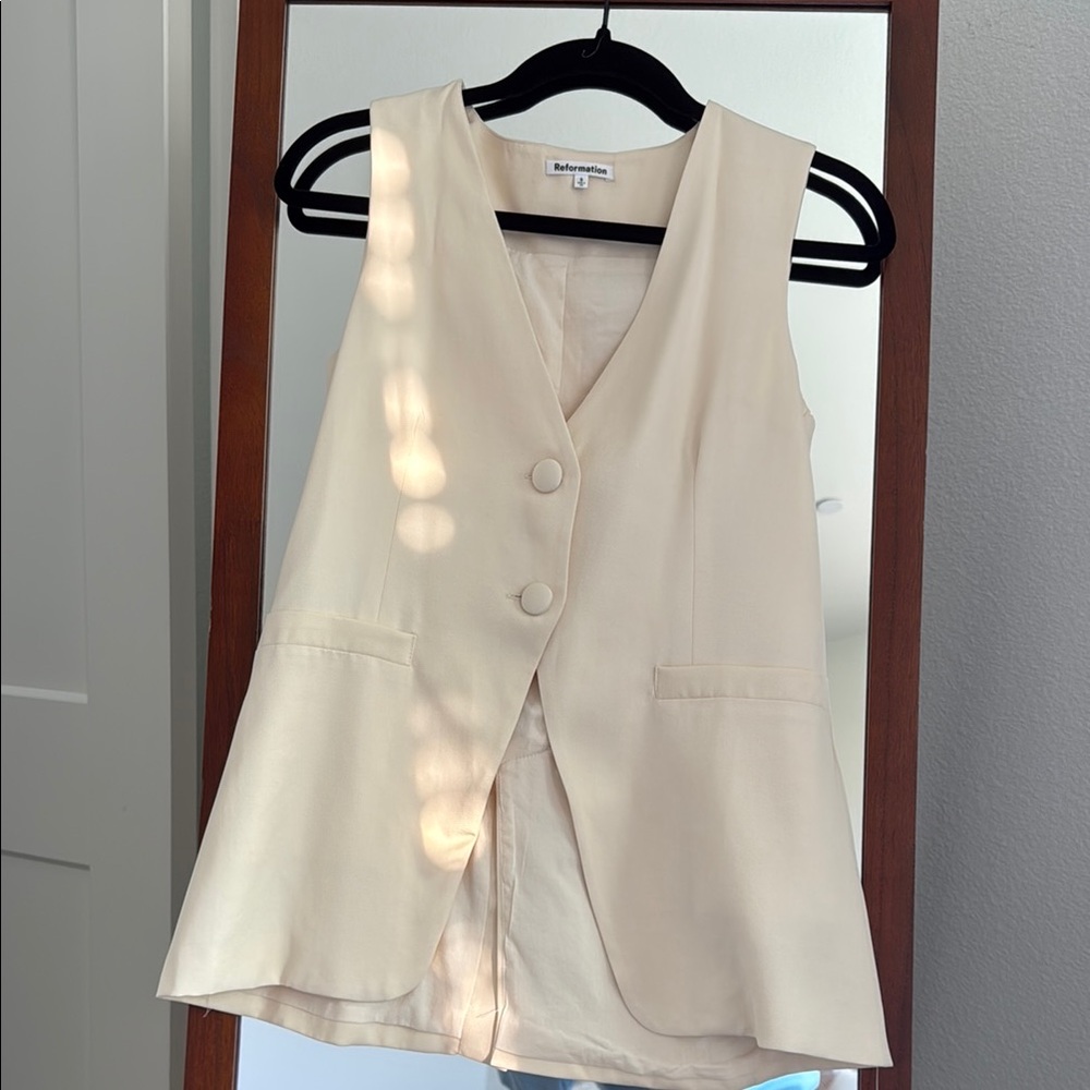 Reformation Casey Vest